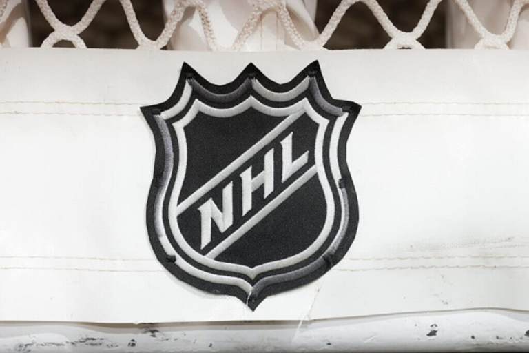 NHL gives salary cap guidance and estimates to teams for next 3 seasons: Sources