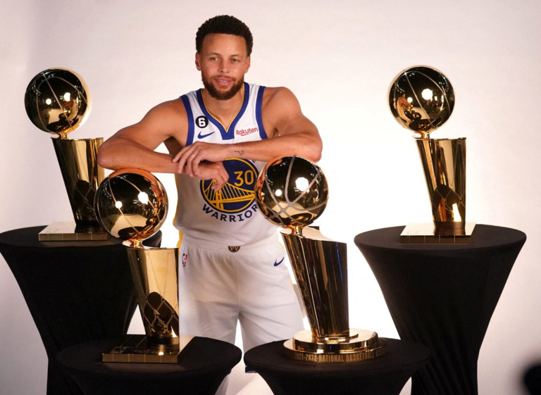 Stephen Curry’s GOAT Case Alongside Michael Jordan and LeBron James Gets Marred by NBA Legend for a Big Reason