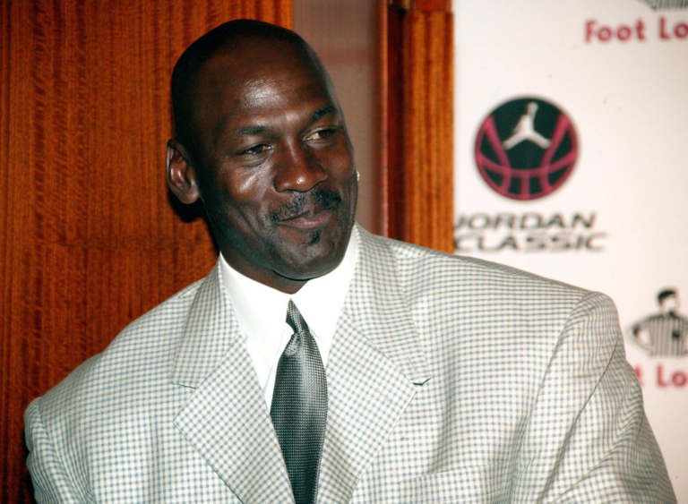 “You Made a Mistake Dude”: Emotional Michael Jordan Admitted His Pettiness Made Him Better than His “Fake Name”, in 2012