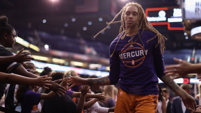 While Making USA Proud Overseas, WNBA Legend’s “216 Days” Comment on Brittney Griner Wins Over NBA World Yet Again