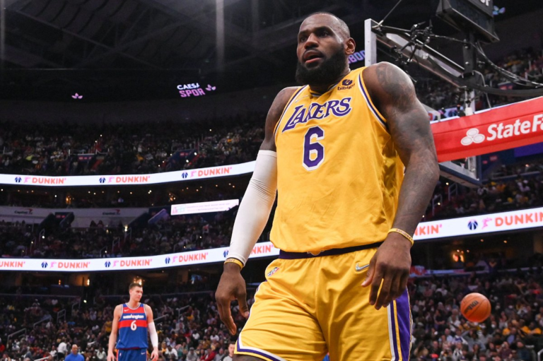 NBA World Erupts in Hysteria as Lakers Media Day Goes Viral After LeBron James Responds to Friendly Jab by His Own Teammate: “Straight Up a Menace”