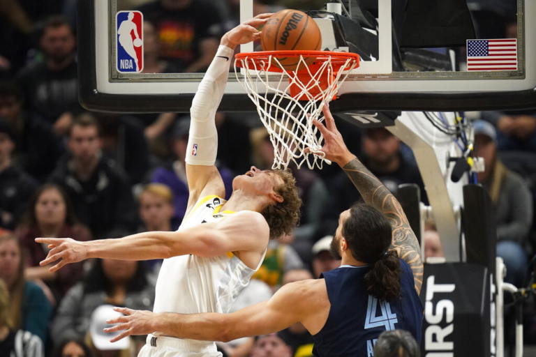 Jazz hold off Memphis in a thriller, 124-123