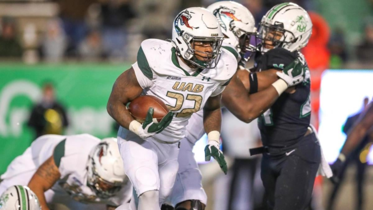 UAB vs. FAU live stream, odds, channel, prediction, how to watch on CBS Sports Network