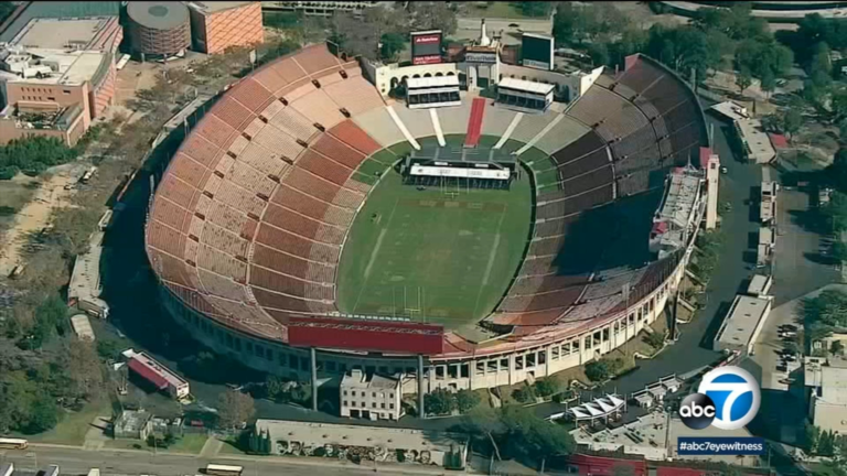 Traffic nightmare expected today as LAFC, USC fans descend on Exposition Park