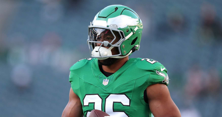 Video: Eagles’ Saquon Barkley Pulls Off Reverse Hurdle vs. Jaguars; Amazes NFL Fans