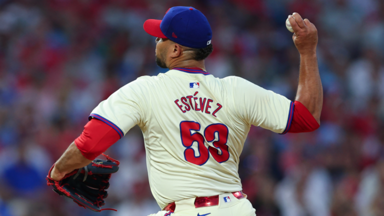 MLB free agency: All-Star reliever Carlos Estévez, Royals agree to two-year deal, per reports