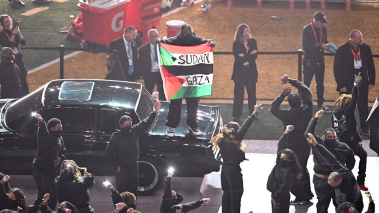 Super Bowl Halftime Performer Detained for Sudanese-Palestinian Flag