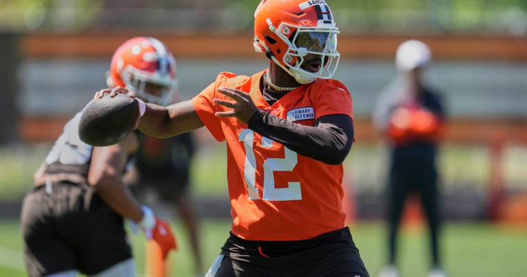 Shedeur Sanders signs rookie contract with the Cleveland Browns