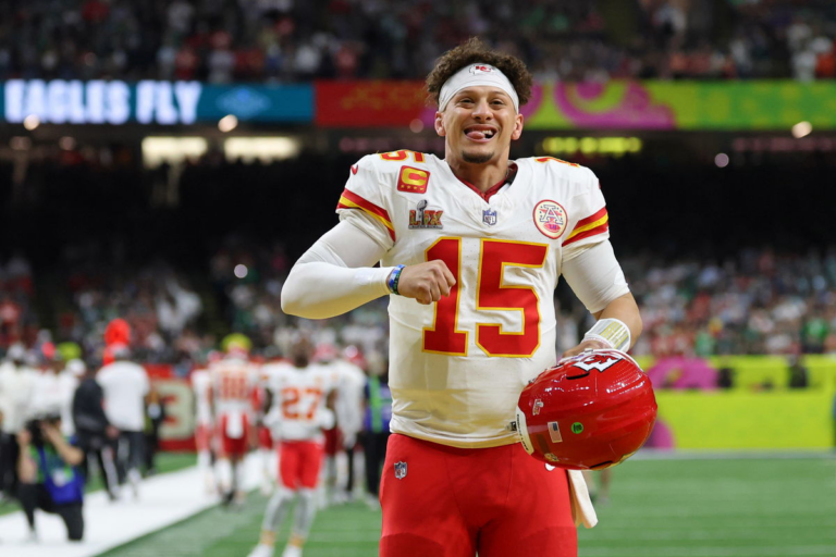 Ranking the Toughest QB Matchups for Patrick Mahomes on Chiefs’ 2025 Schedule