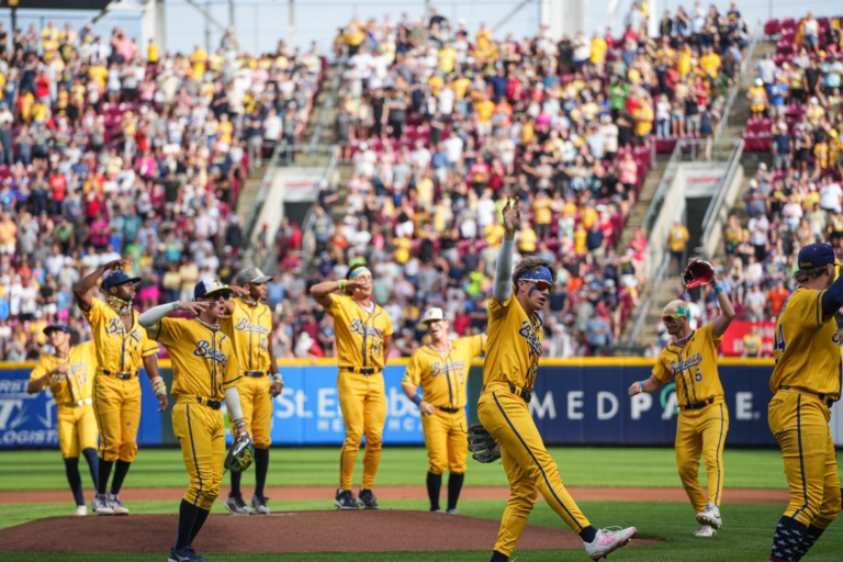 Savannah Bananas’ Great American Ballpark Show Turns Sour as Ex-MLB Star Suffers Major Setback in Cincinnati Return