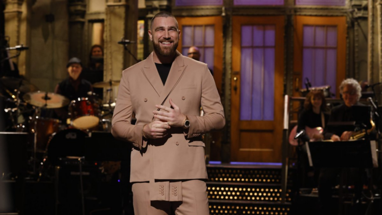 Travis Kelce says hosting ‘SNL’ was hard since he can’t ‘read that well’