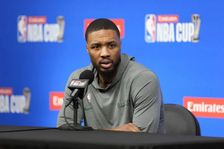 Good News for Damian Lillard but Ex-Warriors Star Warns NBA Players After Bucks’ $113M Move