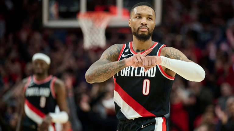 Damian Lillard reaches deal to return to Trail Blazers