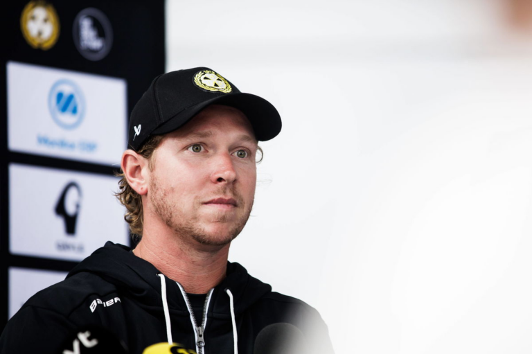 NHL Fans Bid Farewell to Washington Capitals’ Nicklas Backstrom as Stanley Cup Champion Returns Home