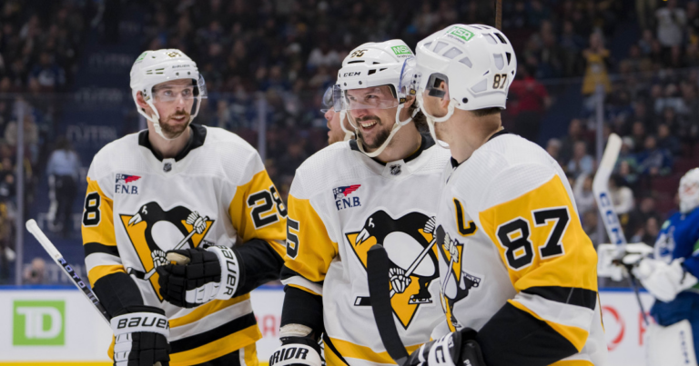 Insider Believes Penguins Trade Rickard Rakell, Bryan Rust Before NHL Opener