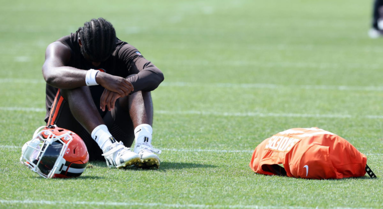 Shedeur Sanders Fails to Impress After Confronting Browns Reporter Over Negative Coverage