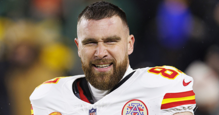 Travis Kelce Learns What NFL Players Really Think of Him After Taylor Swift News
