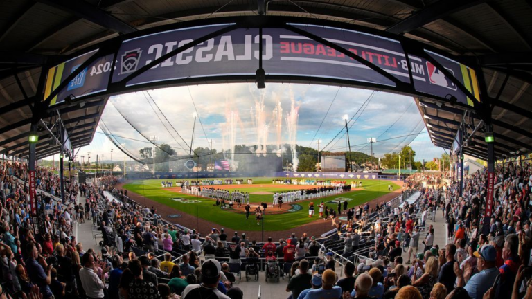 Sights and sounds from the 2025 MLB Little League Classic