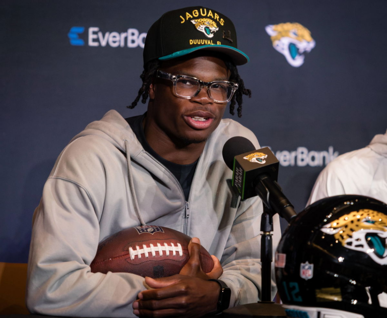 Travis Hunter Told to Give Up On Career Ambitions by NFL Legend After Jaguars Rookie Suffered Injury