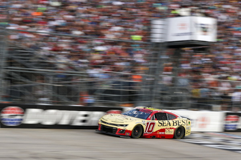 NASCAR President Confirms Stance on Scrapping Next-Gen Car Amidst Plans for 2026