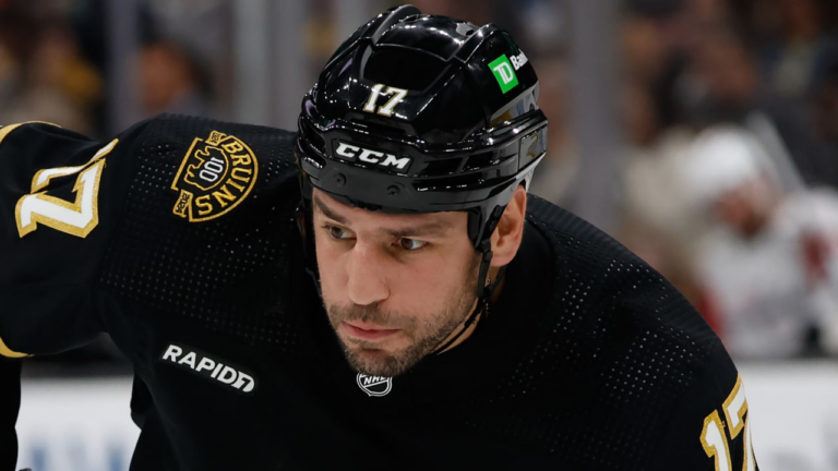 Lucic signs professional tryout agreement with Blues