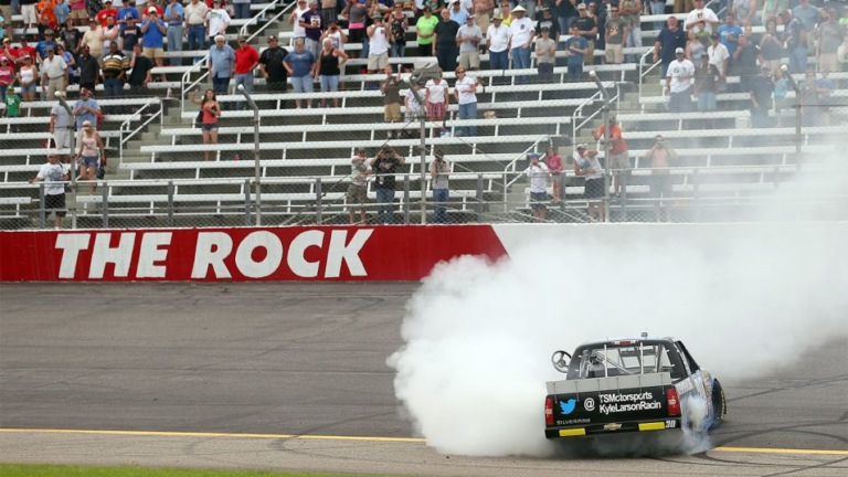 Rockingham’s NASCAR Future Saved as Authorities Approve $375,000 Bailout Package