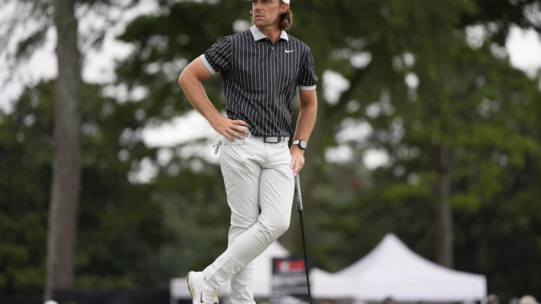 Fleetwood and Henley share Tour Championship lead