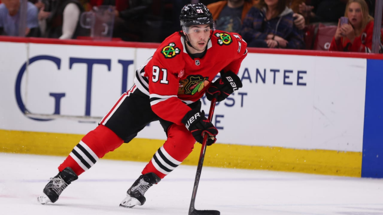 Nazar signs 7-year, $46.13 million contract with Blackhawks