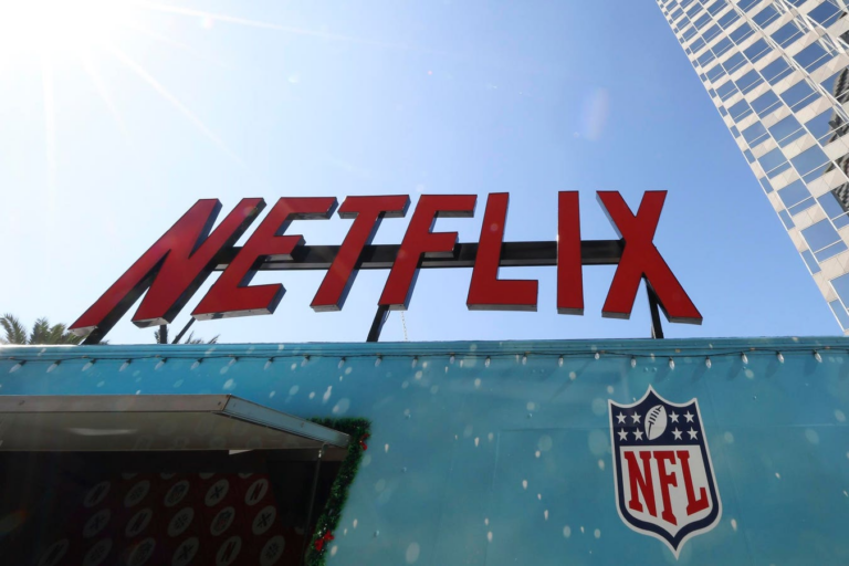 The 2025 Sports Playbook: How Brands Win With Fandom And Streaming