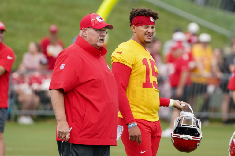 Andy Reid’s Chiefs Slowly Fading Away From NFL’s Minds After Patrick Mahomes Loses Ground, Per Execs