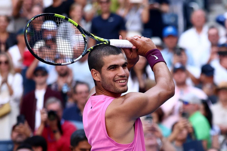 Carlos Alcaraz Swings Between Tennis And Golf At U.S. Open