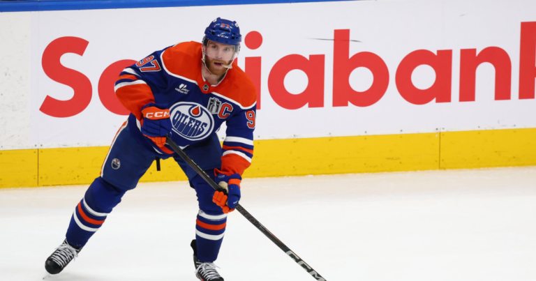 NHL Insider Sends Warning to Oilers Fans Amid Connor McDavid Rumors