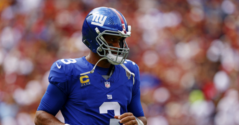 Giants’ Russell Wilson Reacts to Jaxson Dart Threat Amid NFL Season