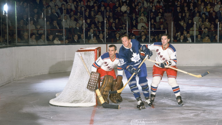 Late Hall of Famer Giacomin became icon through personality, flamboyance in goal