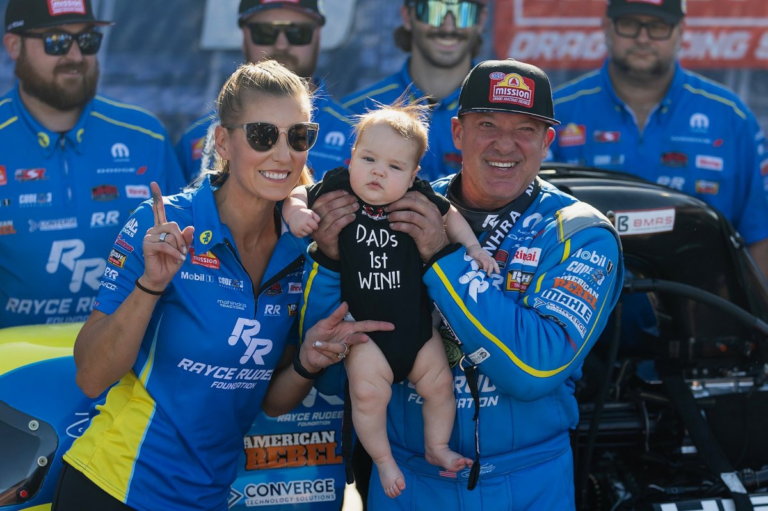 NASCAR icon Tony Stewart to race vs. wife in Top Fuel dragster series