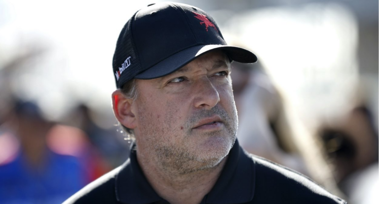 Tony Stewart to Face Off Against His Wife Leah Pruett in 2026 Drag Racing Season