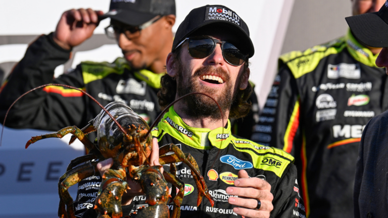 Ryan Blaney shows again how clutch he is with New Hampshire playoff win