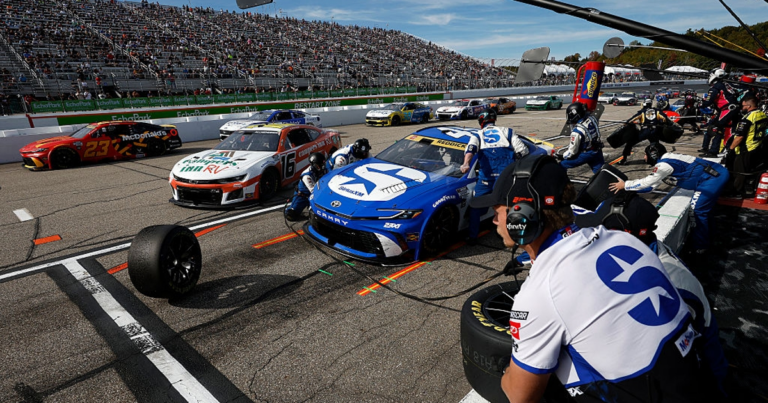 23XI misses the mark at Loudon’s start to the second playoff round