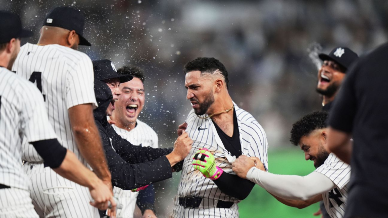 MLB playoff tracker 2025: Clinching scenarios, bracket, schedule