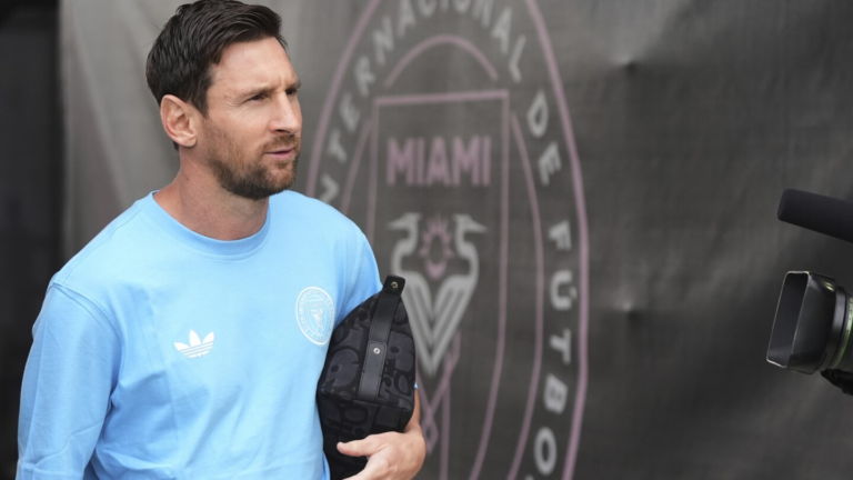 Messi watches 1v1 soccer finals as Inter Miami contract extension looms