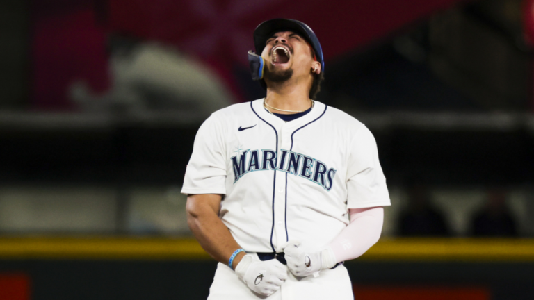 Cal Raleigh’s Mariners teammate made MLB history of his own