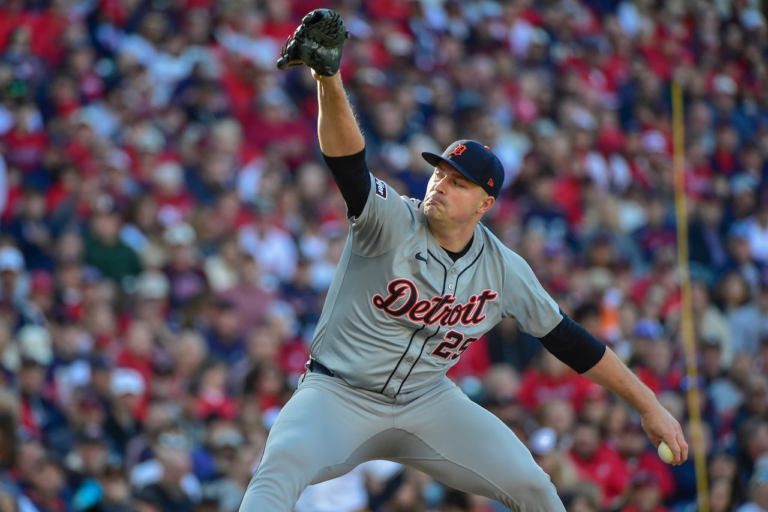 MLB playoffs: Tigers sneak in as No. 6 seed after squandered division lead