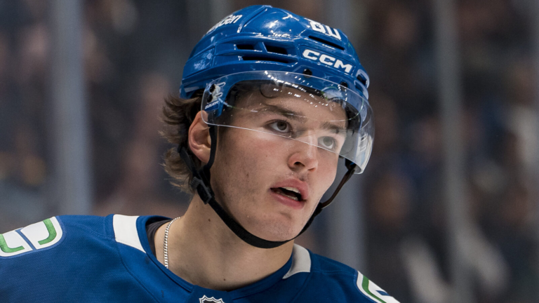 Canucks cut 17 players from preseason roster; Cootes, Lekkerimäki remain