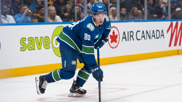 Canucks reportedly considering keeping 2025 first-round pick on roster