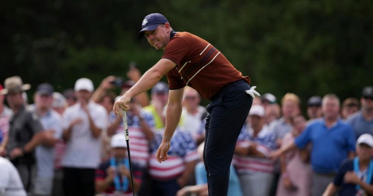 Rory McIlroy awash in apologies over abusive Ryder Cup crowd