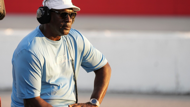 Top NASCAR teams urge settlement in Michael Jordan antitrust case