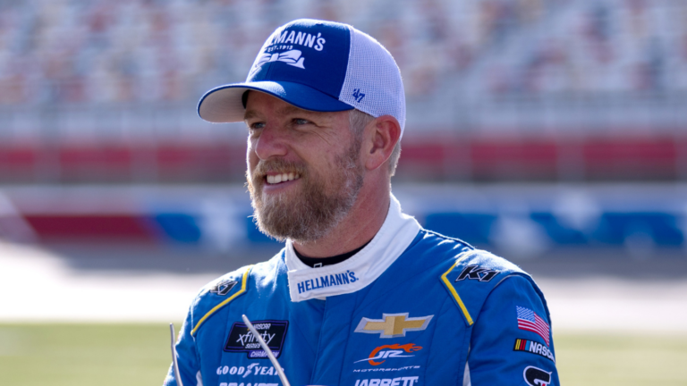 Justin Allgaier chasing consecutive titles under little pressure