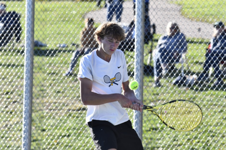 Frederick’s Josiah Brittenham beat Dawson’s Cole Cohen at No. 1 singles.