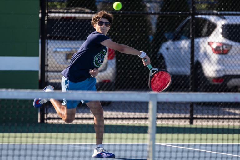 No jinx to worry about as Glenn and Garber earn bids to tennis state finals