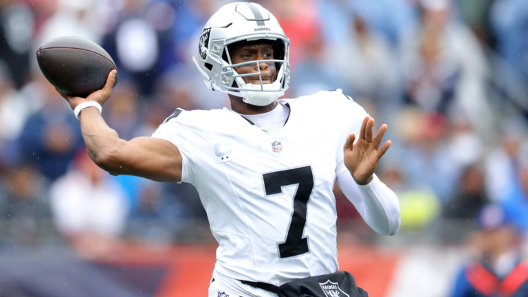 Raiders Get Strong Message on Geno Smith Amid Struggles